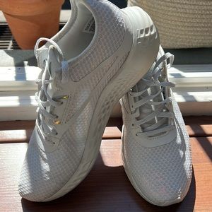 Athleisure | White Sneakers